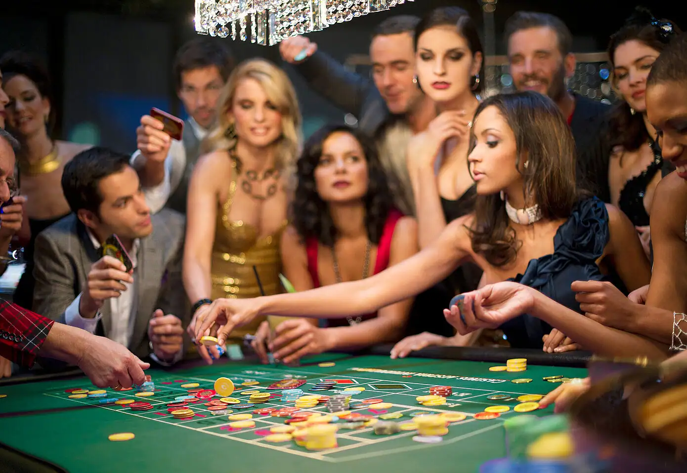 Jogos VIP 4242 - Roleta, Blackjack e Baccarat Premium